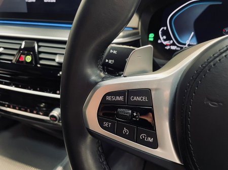 2022 BMW 5-Series - photo 21