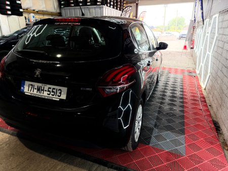 2017 Peugeot 208 - photo 6