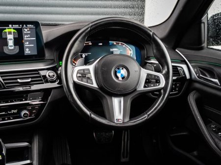 2023 BMW 5-Series - photo 11