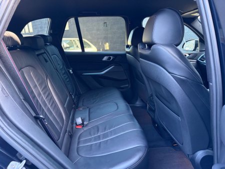 2020 BMW X5 - photo 6