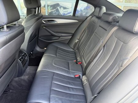 2018 BMW 5-Series - photo 15