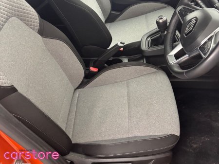 2024 Renault Clio - photo 9