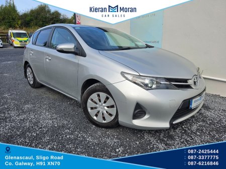 2015 Toyota Auris - photo 2