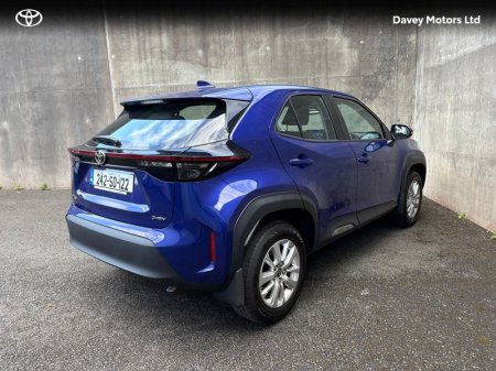 2024 Toyota Yaris Cross - photo 2