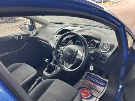 2013 Ford Fiesta - photo 8