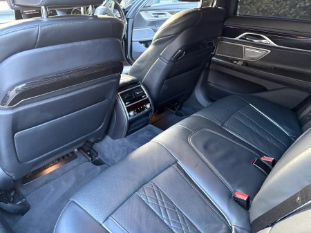 2017 BMW 7-Series - photo 18