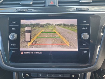2019 Volkswagen Tiguan - photo 2