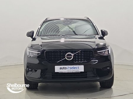 2025 Volvo XC40 - photo 11