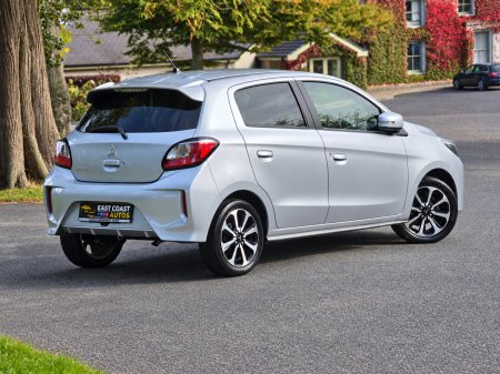 2023 Mitsubishi Mirage - photo 2