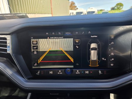 2020 Volkswagen Touareg - photo 10