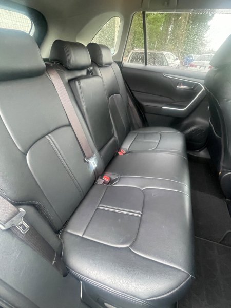 2019 Toyota RAV4 - photo 11
