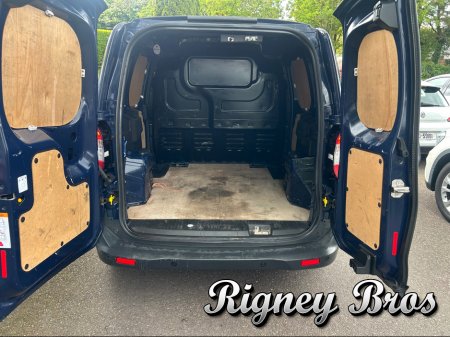 2021 Ford Transit Courier - photo 8