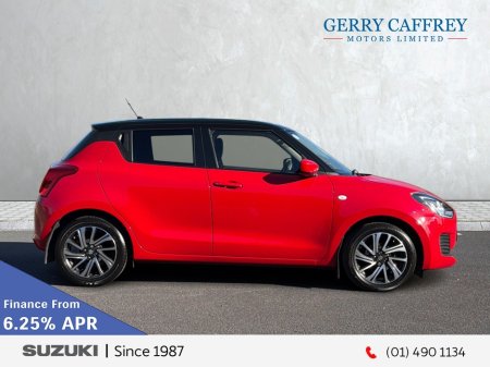 2023 Suzuki Swift - photo 2