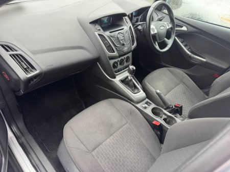 2015 Ford Focus - photo 14