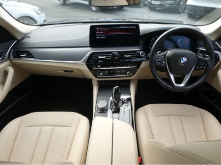 2023 BMW 5-Series - photo 20