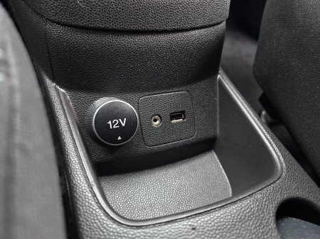 2016 Ford Fiesta - photo 14