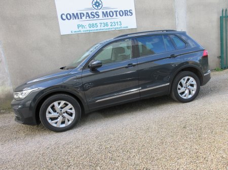2022 Volkswagen Tiguan - photo 11