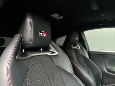 2021 Toyota Yaris - photo 14