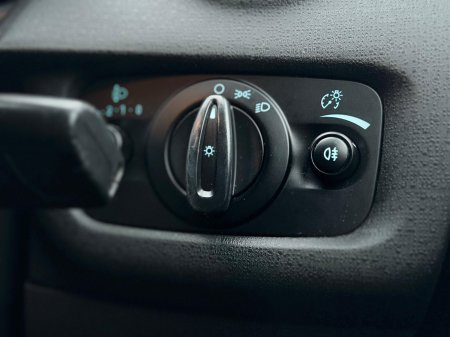 2015 Ford Fiesta - photo 8