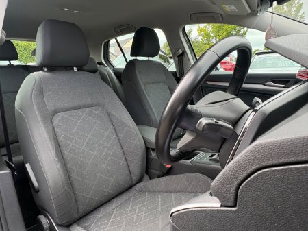 2021 Volkswagen Golf - photo 12