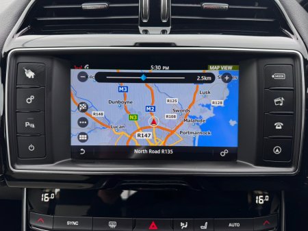2017 Jaguar XE - photo 24