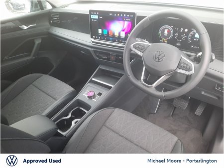2026 Volkswagen Tiguan - photo 8
