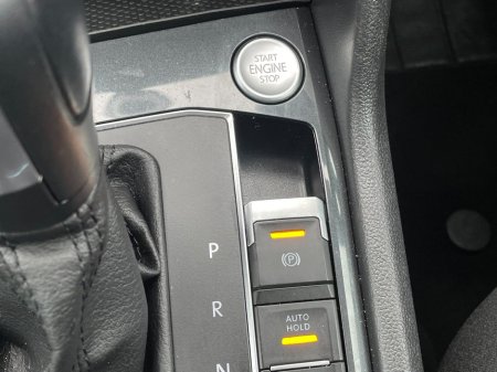 2020 Volkswagen Tiguan - photo 21