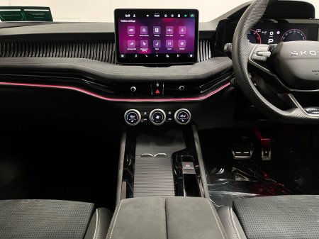 2025 Skoda Superb - photo 18