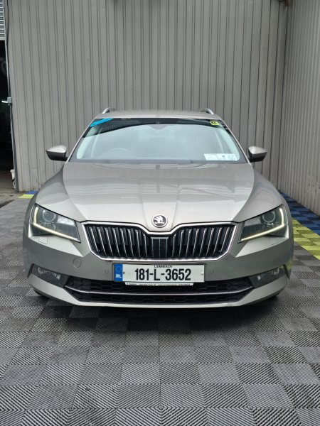 2018 Skoda Superb - photo 8