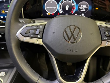 2025 Volkswagen Golf - photo 19
