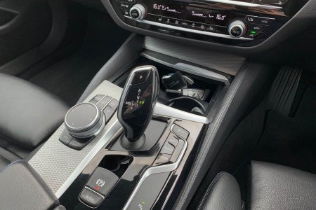 2019 BMW 5-Series - photo 15