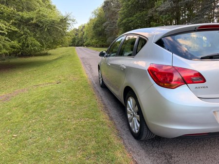 2011 Opel Astra - photo 40