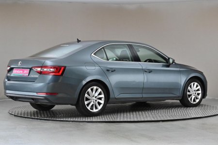 2017 Skoda Superb - photo 10