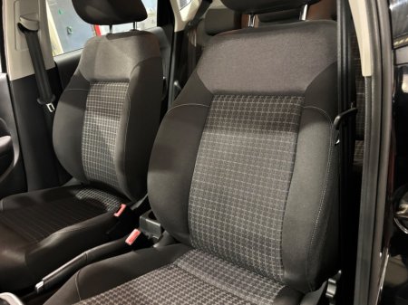 2015 Volkswagen Polo - photo 24