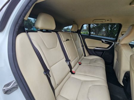 2016 Volvo V60 - photo 23