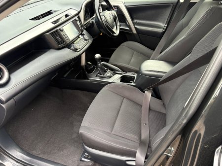 2016 Toyota RAV4 - photo 12