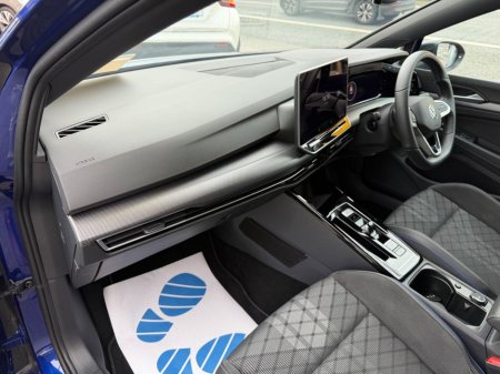 2025 Volkswagen Golf - photo 25