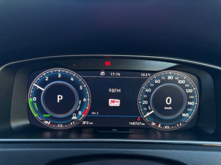 2020 Volkswagen Golf - photo 18