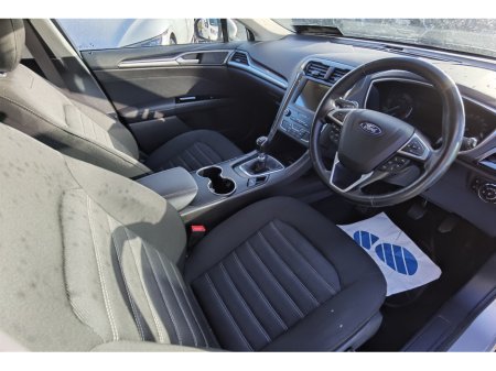 2021 Ford Mondeo - photo 8