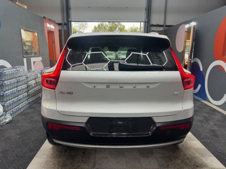 2021 Volvo XC40 - photo 4