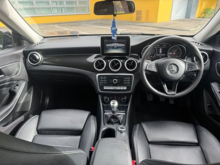 2017 Mercedes-Benz CLA - photo 12