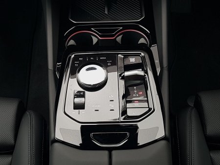 2026 BMW 5-Series - photo 10