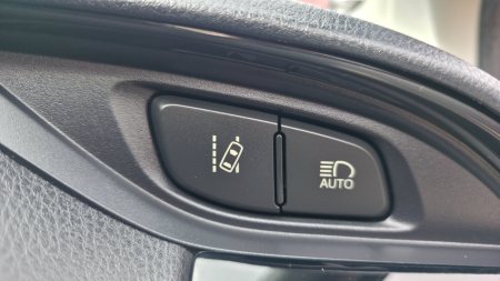 2018 Toyota Vitz - photo 12