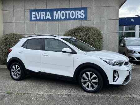 2023 Kia Stonic - photo 2