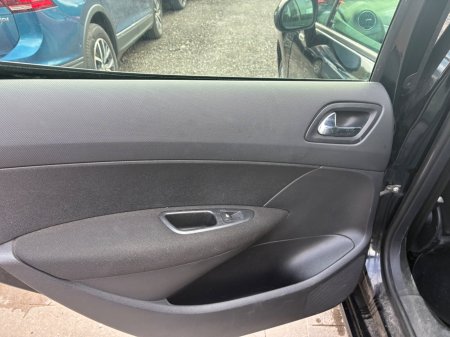 2010 Peugeot 308 - photo 15
