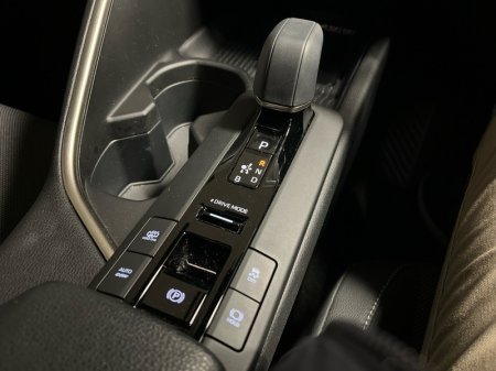 2025 Toyota C-HR - photo 17