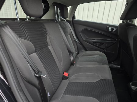 2016 Ford Fiesta - photo 20