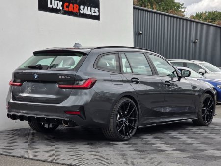 2022 BMW 3-Series - photo 10
