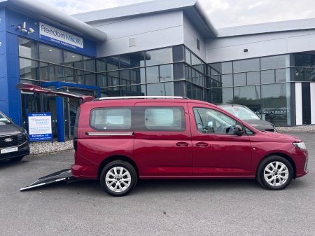 2025 Ford Tourneo Connect - photo 25