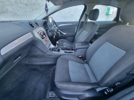 2010 Ford Mondeo - photo 14